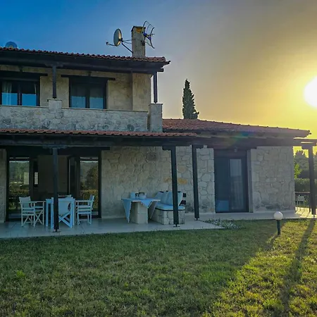 Manuela's Stone Heaven Retreat * Kalandra